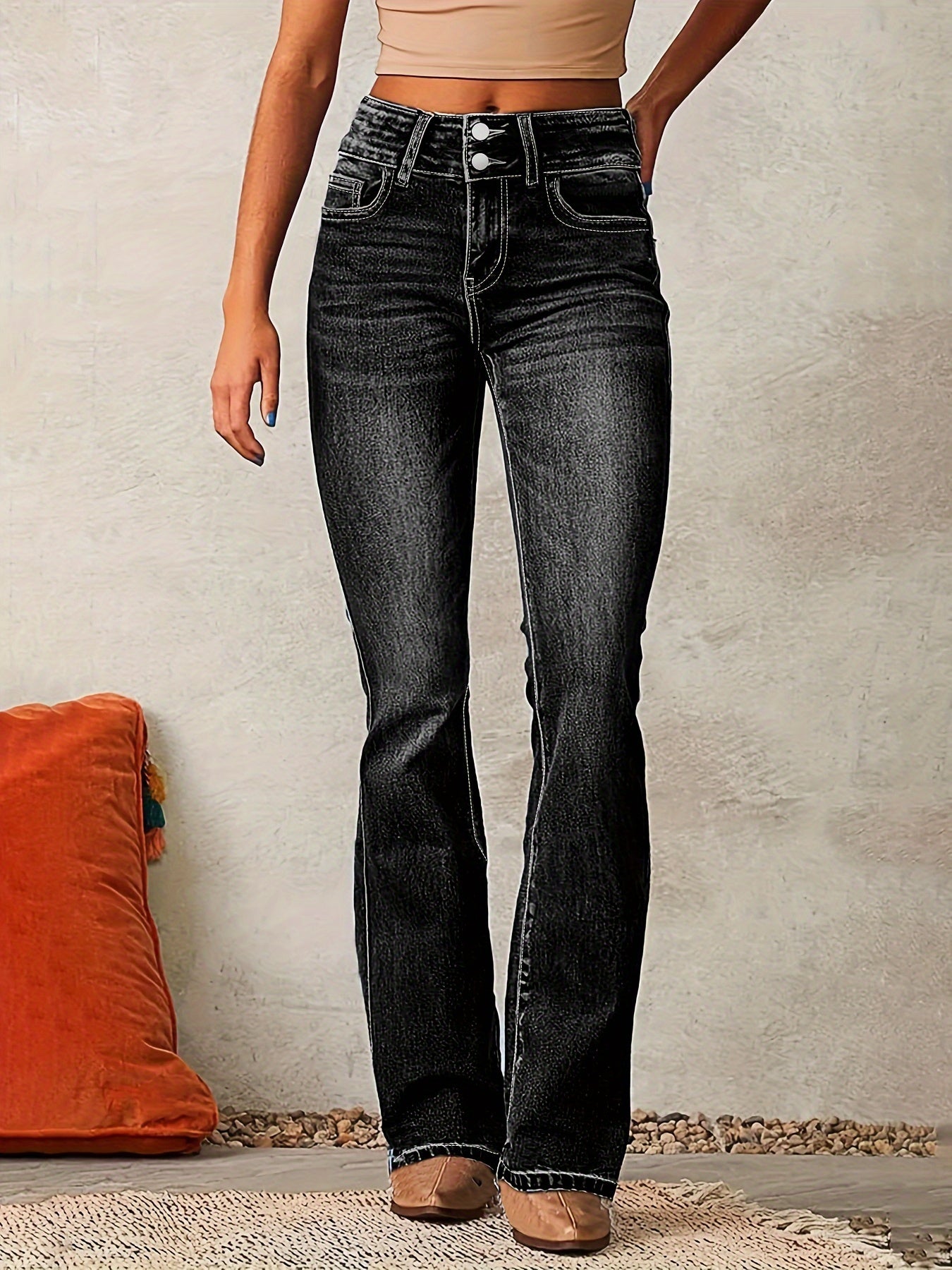 Aya | High-waisted flared jeans