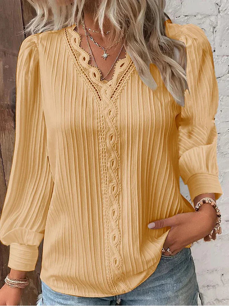 Gemma | Blouse with lace details