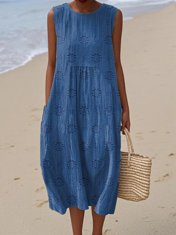 Sara | Airy and Sleeveless Summer Dress