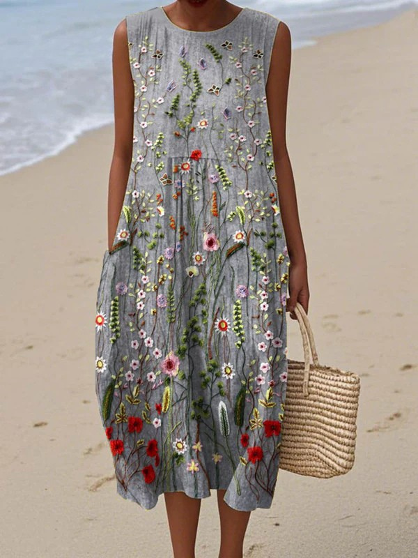Cara | Airy and Sleeveless Summer Dress
