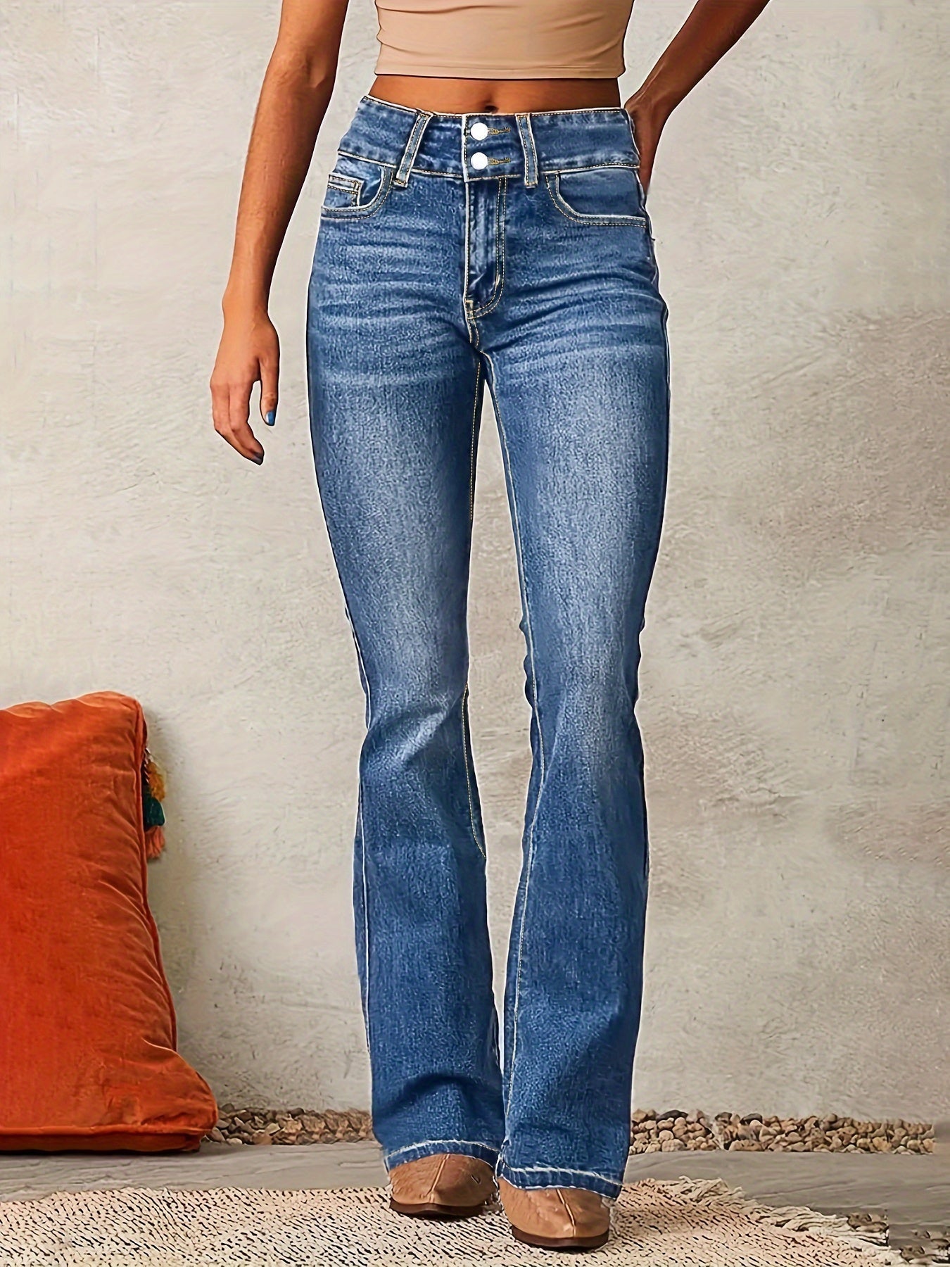 Aya | High-waisted flared jeans