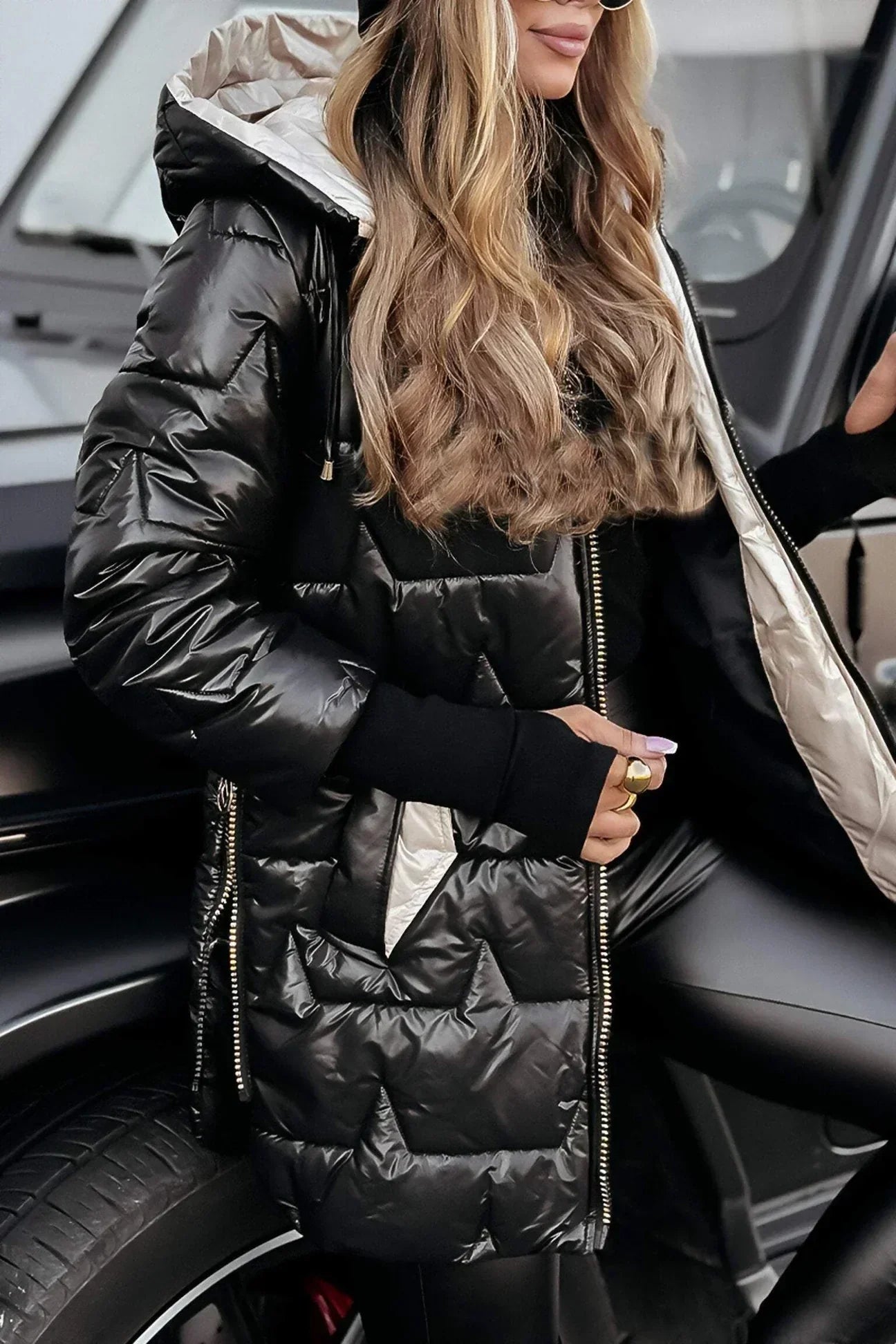 Lina | Long, warm quilted jacket with hood